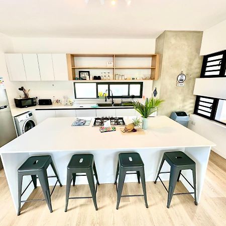 Into The Sea - Modern Home Close To The Beach アルビオン エクステリア 写真