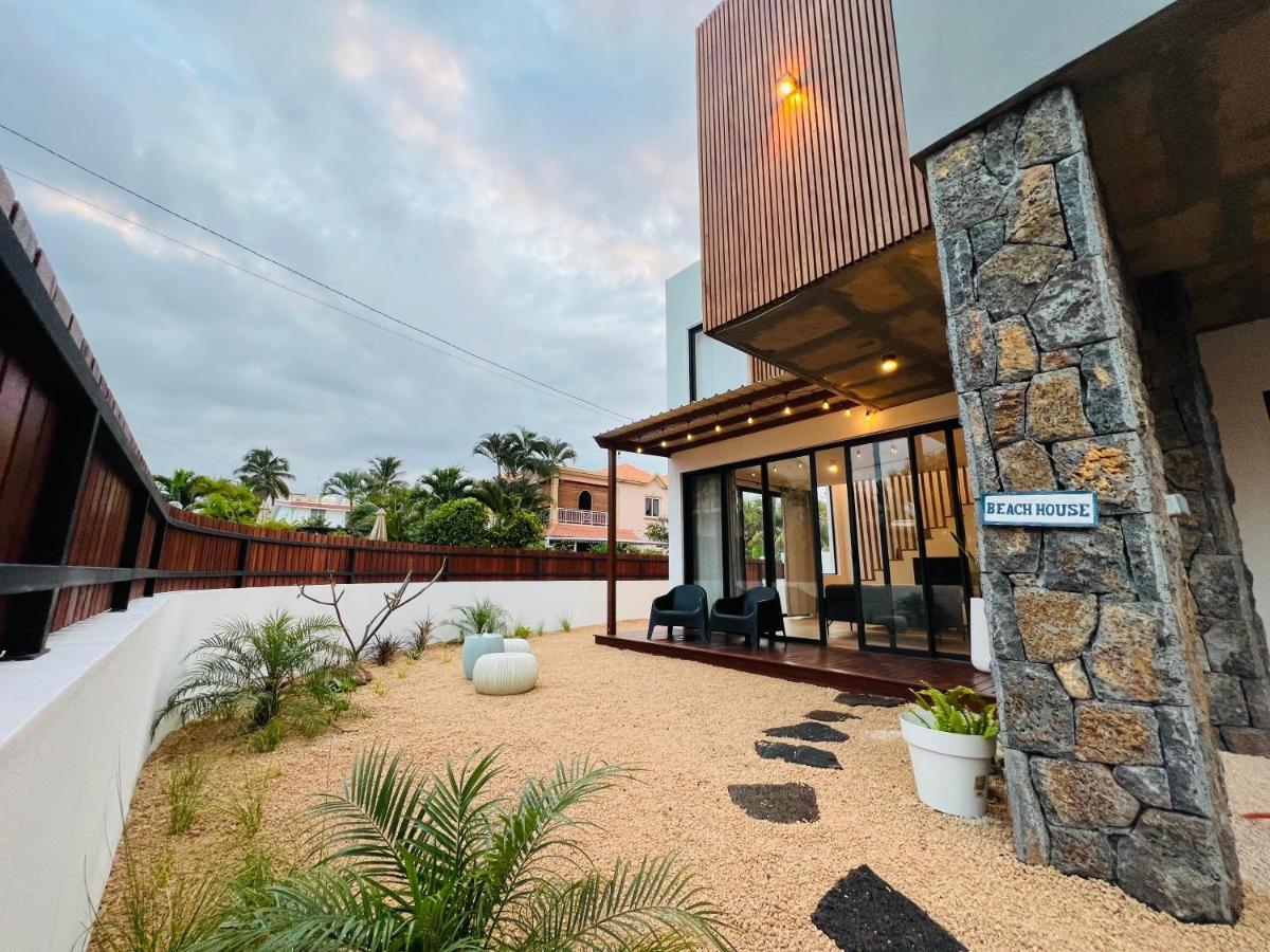 Into The Sea - Modern Home Close To The Beach アルビオン エクステリア 写真