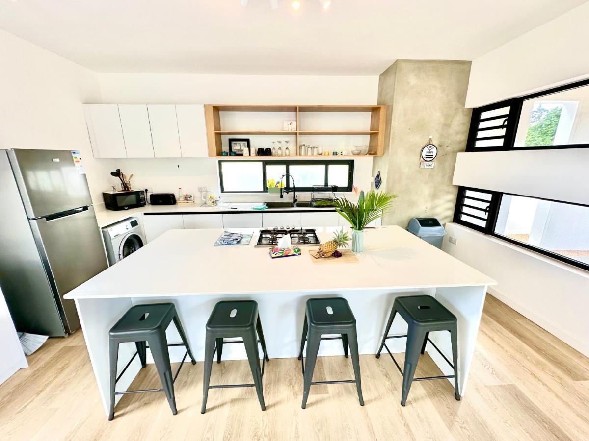 Into The Sea - Modern Home Close To The Beach アルビオン エクステリア 写真